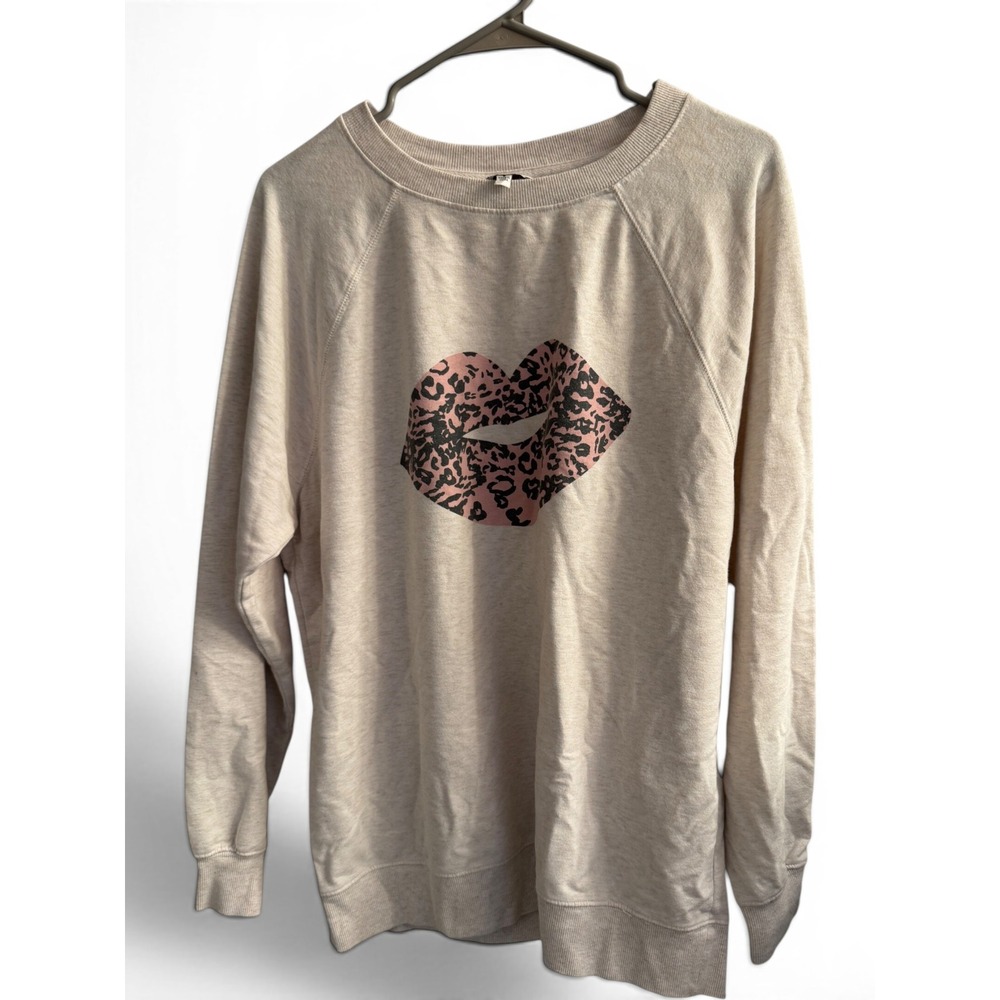 Wildfox Sweatshirt Women's Small Oatmeal Leopard Lips Graphic Raglan Pullover